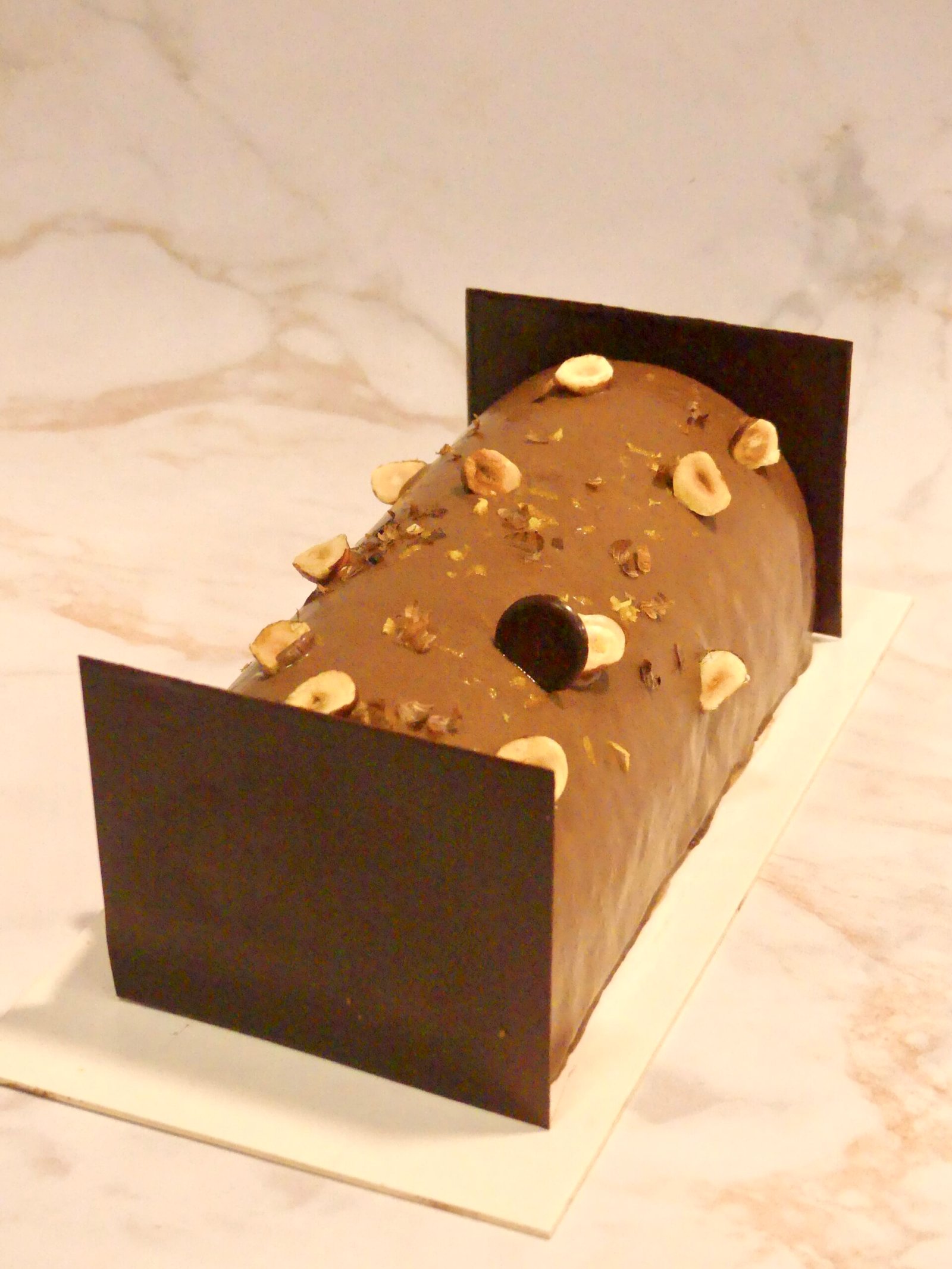 Bûche Gianduja Yuzu